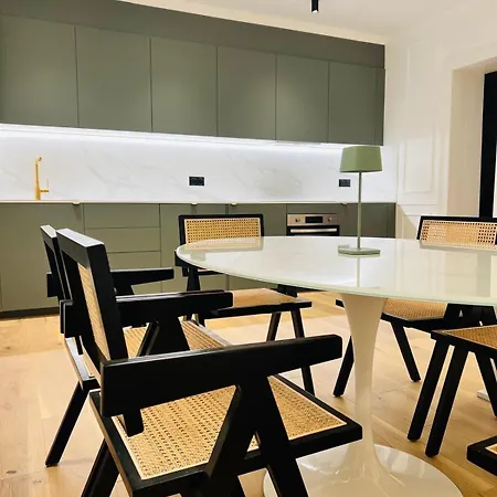 Le Kronenbourg - à Deux Arrêts De Tram Du Centre-ville