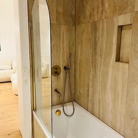 Le Kronenbourg - A Deux Arrets De Tram Du Centre-ville Straßburg