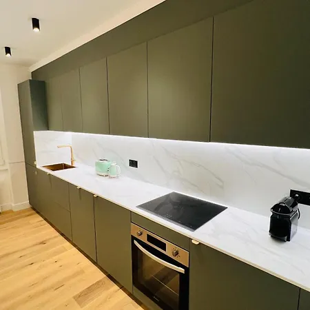 公寓 Le Kronenbourg - A Deux Arrets De Tram Du Centre-ville 斯特拉斯堡