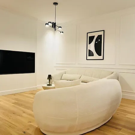 Le Kronenbourg - A Deux Arrets De Tram Du Centre-ville *