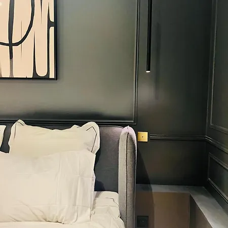 Le Kronenbourg - A Deux Arrets De Tram Du Centre-ville Apartamento Estrasburgo